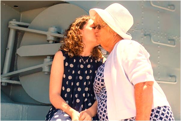 夢到了奶很多並溢奶是什麼預兆_周公解夢官網