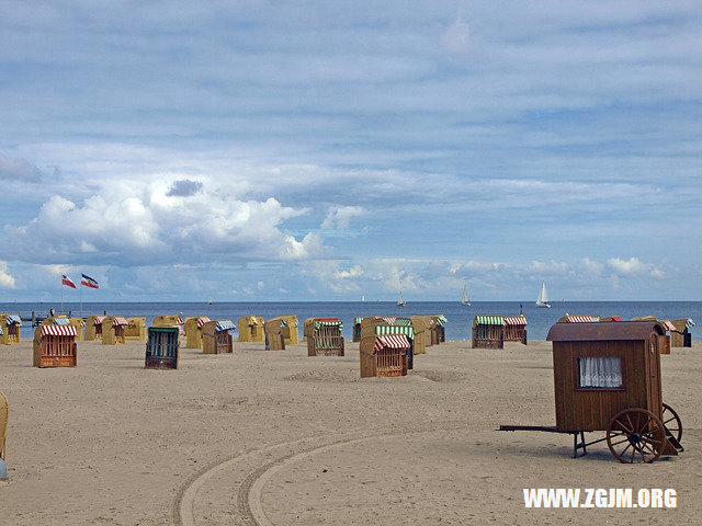 夢見二口管財停在家門口_周公解夢夢到二口管財停在家門口是什麼意思_做夢夢見二口管財停在家門口好不好_周公解夢官網