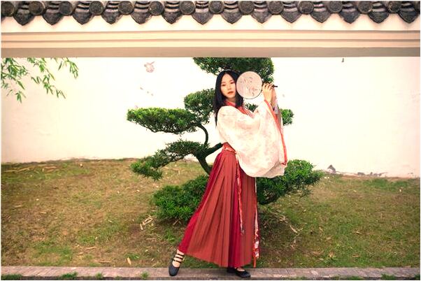 夢見抱著別人好不好_周公解夢官網