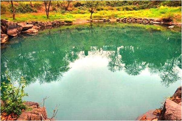 夢見裝衣服預示了什麼_周公解夢官網