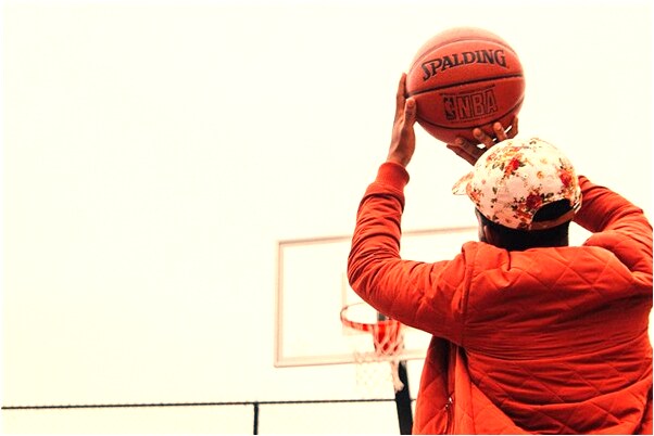 夢到到河裡撈小魚是凶兆還是吉兆_周公解夢官網