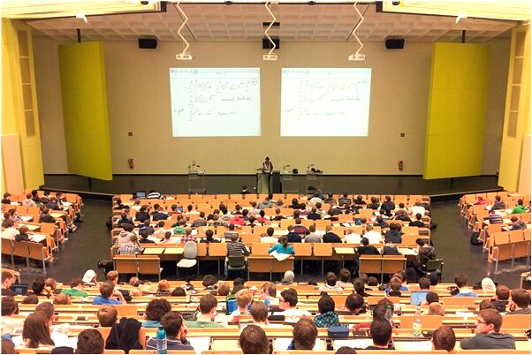 夢見自己從高空樹上滑下會是什麼預兆_周公解夢官網