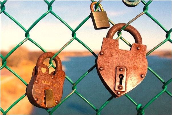 夢見蛇妖男對我有曖昧有什麼預示嗎_周公解夢官網