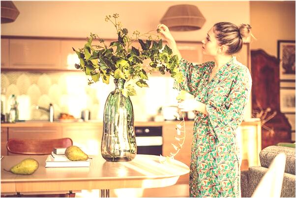 夢見自己掉地上是怎么回事_周公解夢官網