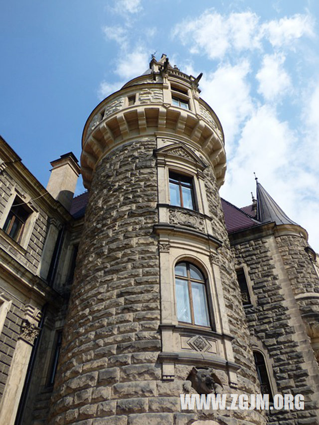 夢見泉水源源不斷湧出_周公解夢夢到泉水源源不斷湧出是什麼意思_做夢夢見泉水源源不斷湧出好不好_周公解夢官網