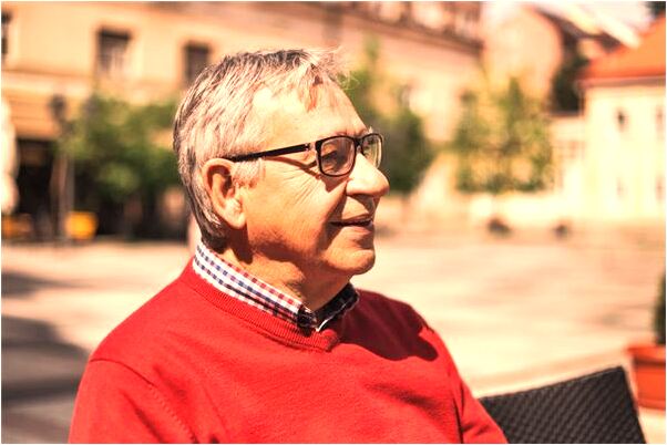 夢見給父親打架是啥預兆_周公解夢官網