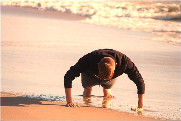 夢到黑色老鼠和蛇爬被子裡是啥預兆_周公解夢官網