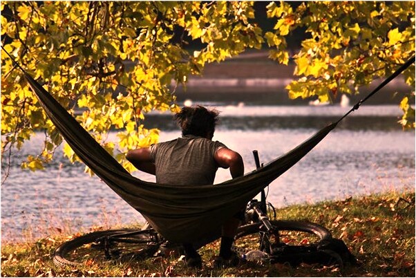 夢到了讓已故母親撐雨傘自己淋雨會是什麼預兆_周公解夢官網