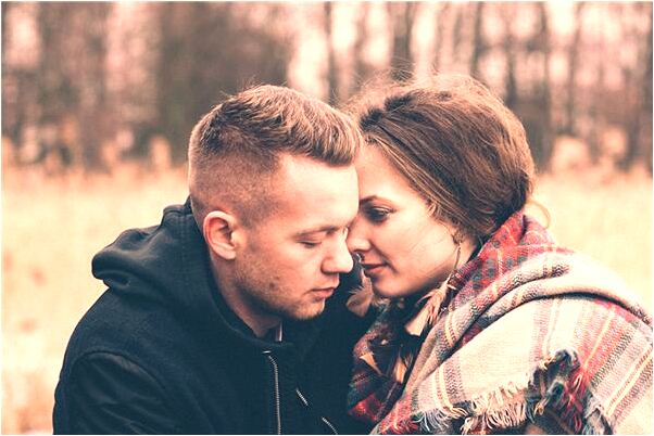 夢到被刀劃傷是啥預兆_周公解夢官網