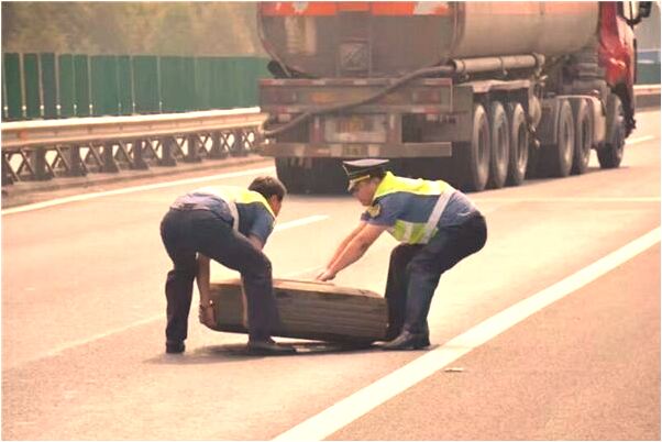 夢見男友穿鴛鴦鞋是什麼預兆_周公解夢官網