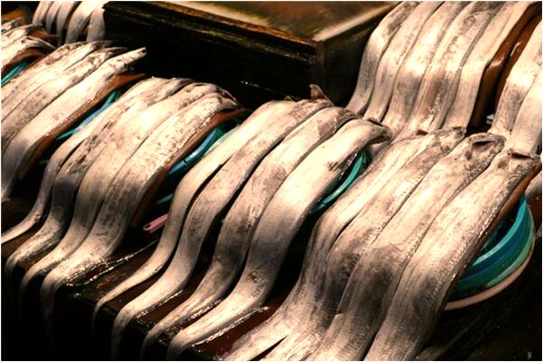 夢見我給女朋友梳頭是什麼兆頭_周公解夢官網