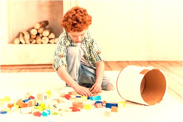 夢到了石頭從天上掉下來是什麼意思_周公解夢官網