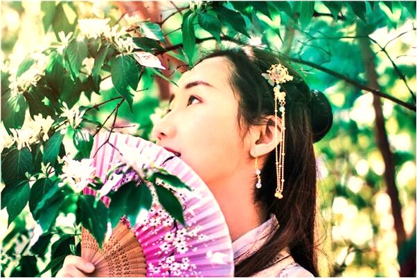 夢見自己開綠色的小敞篷跑車意味著什麼_周公解夢官網