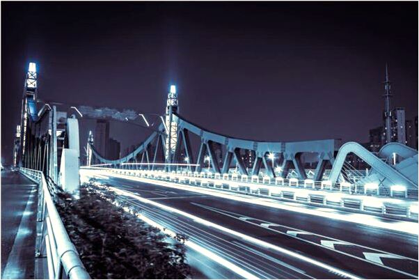 夢見與男孩十指緊扣意味著什麼_周公解夢官網