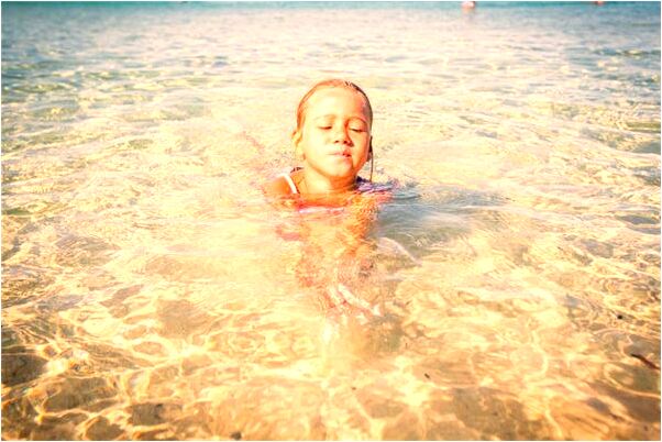 夢到了自己開車車翻了人沒事有什麼預示嗎_周公解夢官網