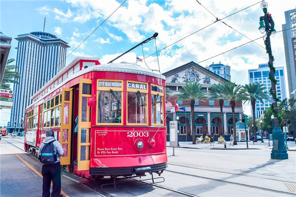 夢見等車是什麼意思_周公解夢