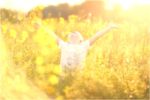 夢見和不認識人牽手有什麼意思_周公解夢官網