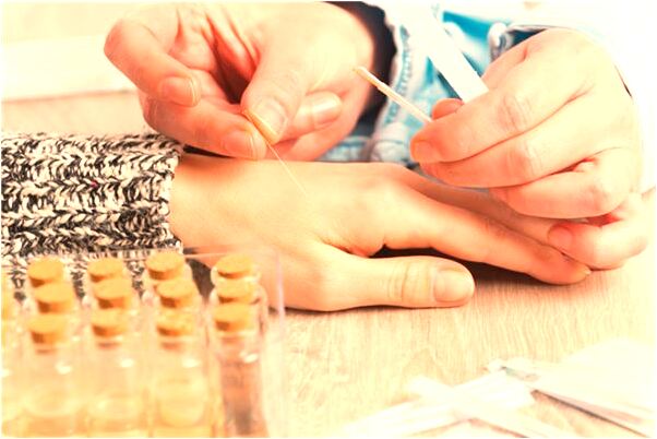 夢到了頭上插藍花怎么說_周公解夢官網