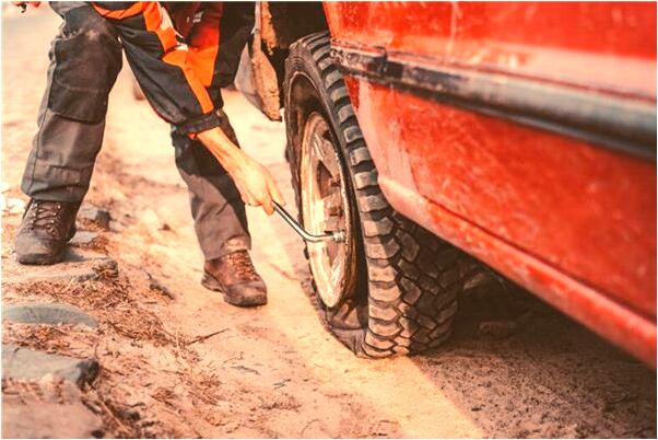 夢到了晚上被人追趕的預兆_周公解夢官網