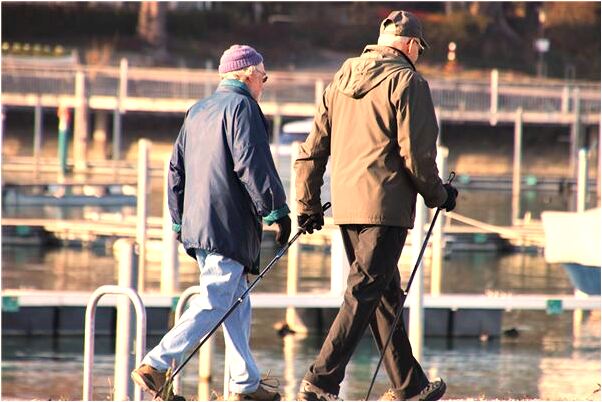 夢到自己洗澡被別的男人偷看預示了什麼_周公解夢官網