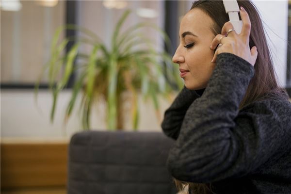 夢到催促是咋回事_周公解夢