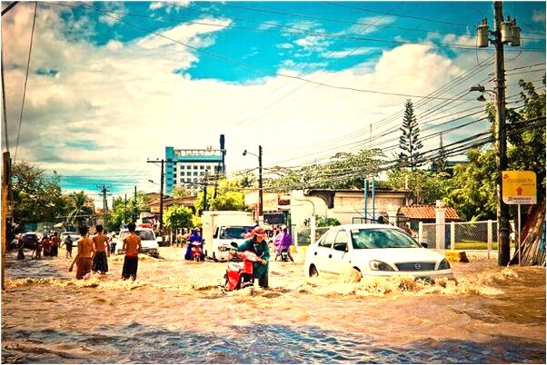 夢到了穿暴露衣服是啥意思_周公解夢官網