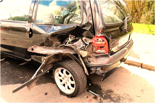 夢到自己坐在飛馳的車上好不好_周公解夢官網