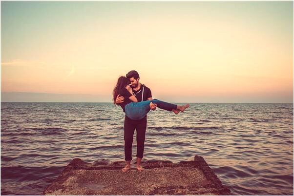 夢見別人在自己家裡結婚是什麼徵兆_周公解夢官網