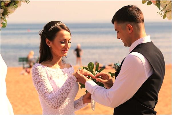 夢到侄女從高處掉下去了是什麼徵兆_周公解夢官網