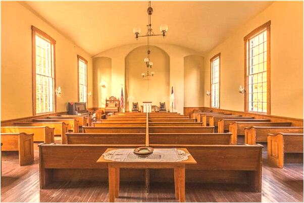 夢到別人騎車帶我掉水裡了是什麼預兆？_周公解夢官網