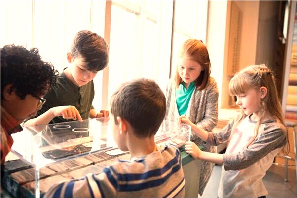 夢見姐姐拿了我的手機是什麼徵兆_周公解夢官網