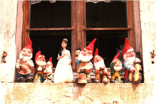 夢見地上鋪黃土預兆了什麼嗎_周公解夢官網