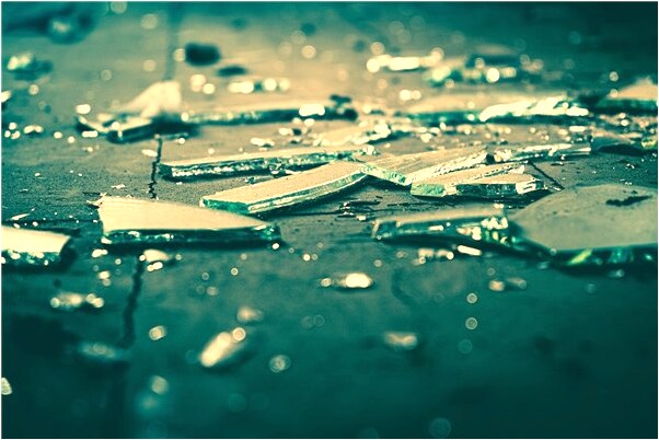 夢到了走在狹長的通道是什麼意思_周公解夢官網