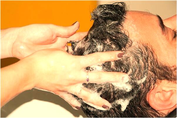 夢到自己喜歡的人喜歡別人是什麼意思_周公解夢官網