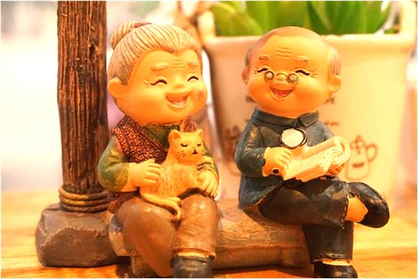 夢到下車看到水池的預兆_周公解夢官網