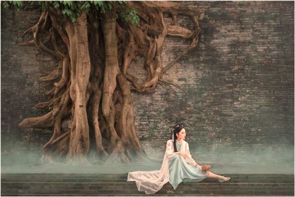 夢到了高空墜水是凶兆還是吉兆_周公解夢官網