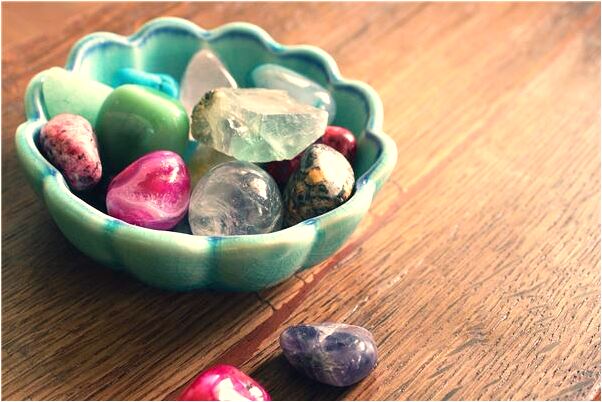 夢見別人從高空跳下是什麼兆頭_周公解夢官網