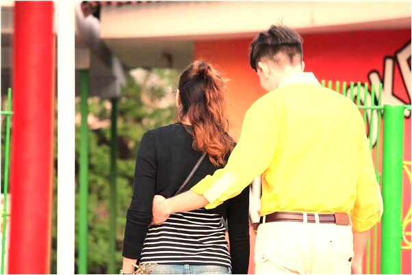 夢到認識的人摔死了的預兆_周公解夢官網