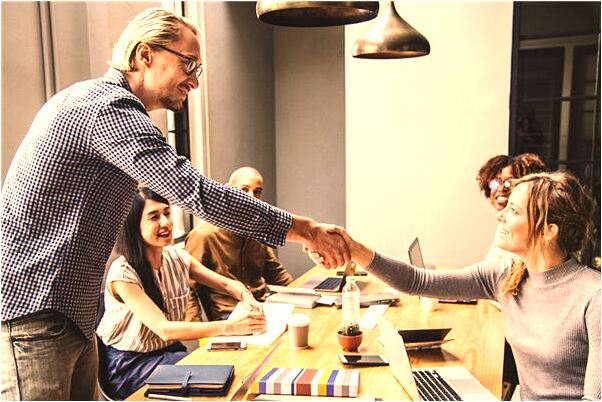 夢見跟老公相擁什麼寓意_周公解夢官網