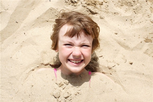 夢見活人被埋是什麼意思？_周公解夢