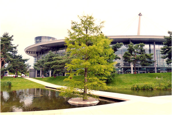 夢見別人的一件破爛衣服是什麼意思？_周公解夢官網