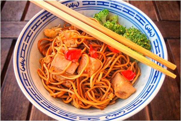 夢到很多幫自己抬凳子還是累是什麼意思？_周公解夢官網