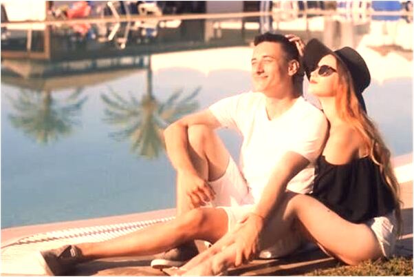 夢見默生女人背我過狼群是什麼意思_周公解夢官網