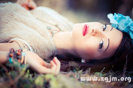 12星座誰最愛臭美_十二星座