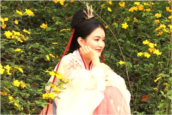 夢見別人畫荷花會是什麼預兆_周公解夢官網