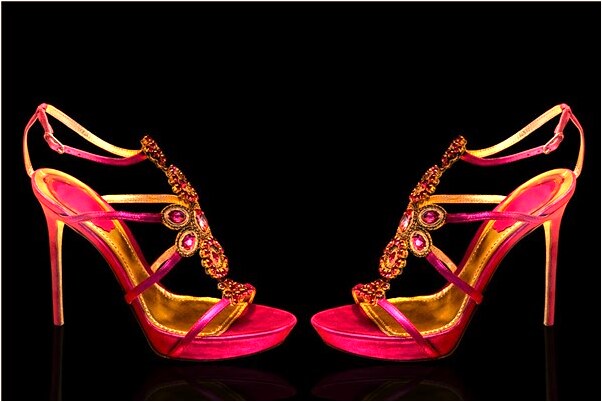 夢到了倆個一樣的人預兆了什麼嗎_周公解夢官網