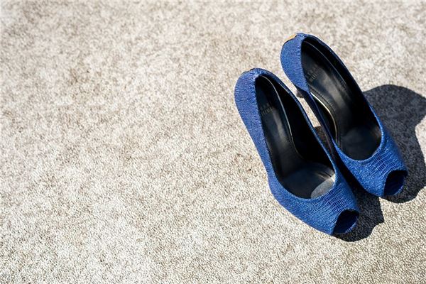 夢到了買鞋穿有什麼徵兆_周公解夢