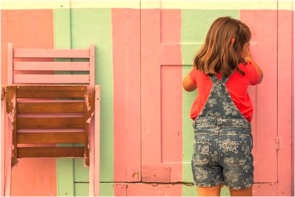 夢到手指頭被被人咬了兩下是什麼預兆？_周公解夢官網