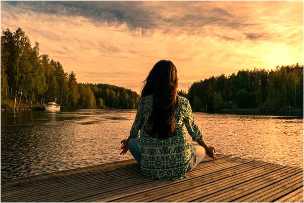 夢見衣服很多好不好_周公解夢官網