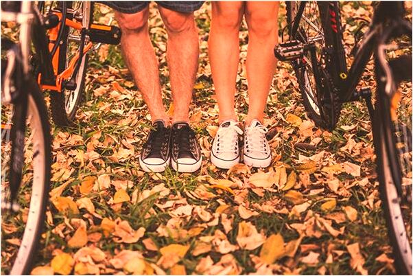 夢見蛇纏右腳啥意思_周公解夢官網